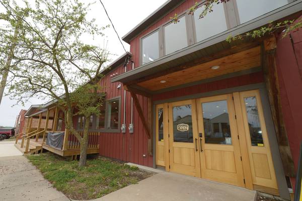 Lumber Lane Gallery in Seneca to debut with art exhibition by J. Douglas Dalrymple