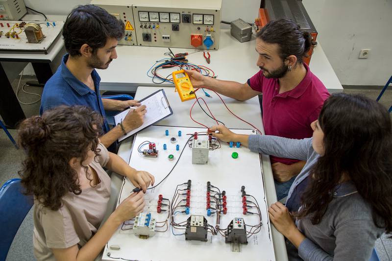 Lewis University - Shape Your Future with Lewis University's MS in Electrical and Computer Engineering