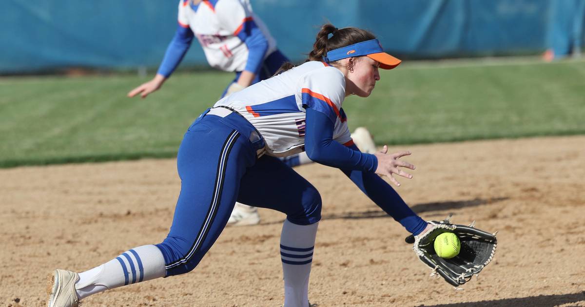 Prep softball GenoaKingston defense falters late in loss to Stillman