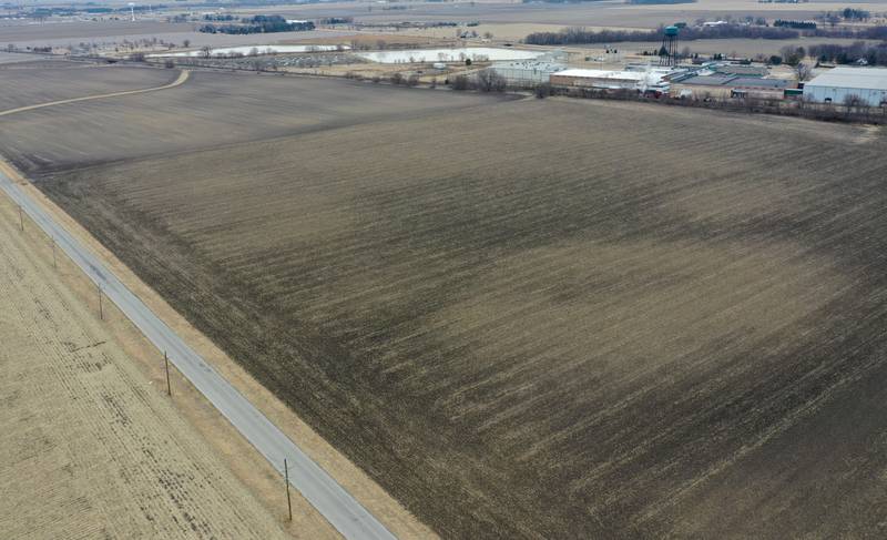 An aerial view of a proposed solar farm location looking southeast along North 4350th Road and Hume Drive on Tuesday, Feb. 24, 2025 in Mendota. The City of Mendota could soon host a community solar project on a 30-35-acre parcel on the city’s northeast side. The parcel is located on the northeast side of town between the railroad tracks and N 4350th Rd.