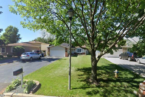 Elmhurst: Single-family home goes for $565,000