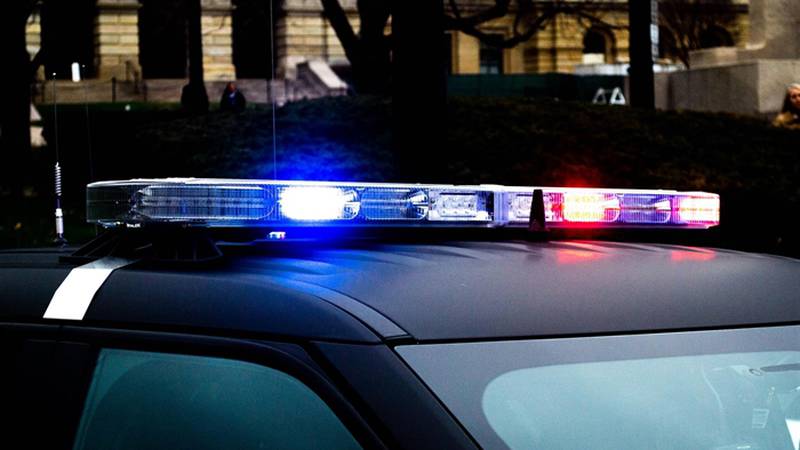 Police: Suspect in custody after shots fired at Addison officers 