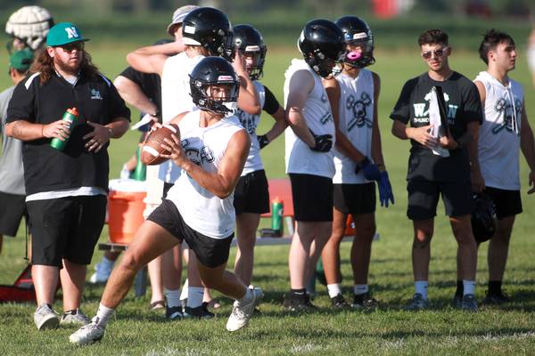 Woodstock North’s Parker Halihan settles in at quarterback, set to lead team coming off historic season