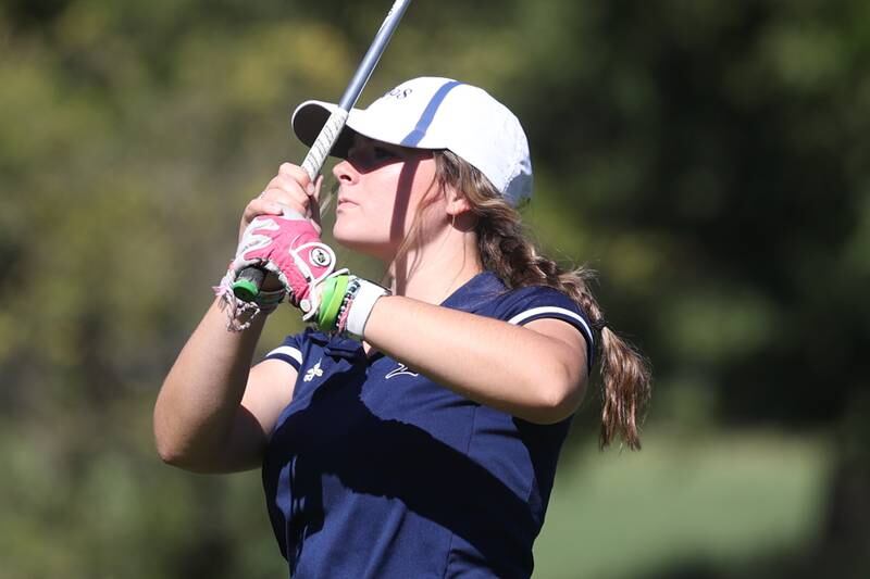 Lemont’s Reagan Russell tees off at the Hinsdale South Girls Class 2A Golf Sectional at Village Greens of Woodridge. Monday, Oct. 3, 2022, in Darien.