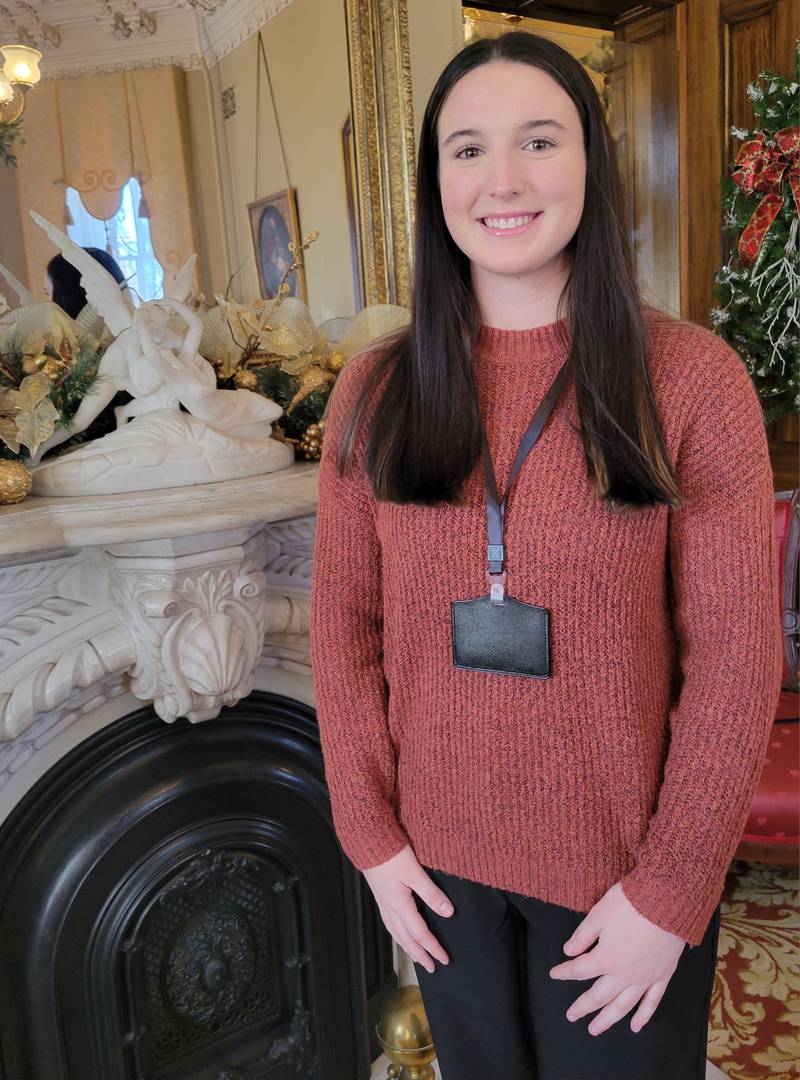 Marquette Academy's Makayla Backos has been named the recipient of the Daughters of the American Revolution Illinois Chapter's Good Citizen Scholarship.