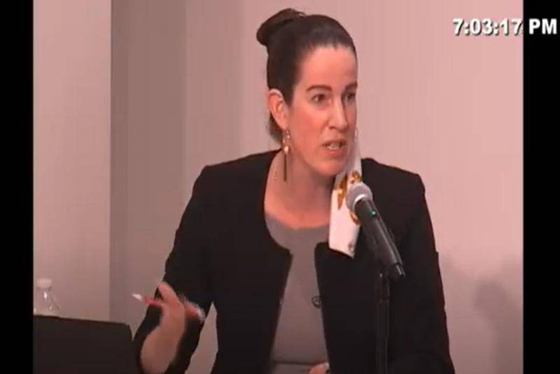 In the city council meeting which followed Monday's Committee of the Whole meeting, Ward 1 Alderman Carolyn Morris said though the city hasn't yet announced it, it's moving forward with plans to demolish 912 Edgebrook and turn the empty space into a park for the neighborhood.