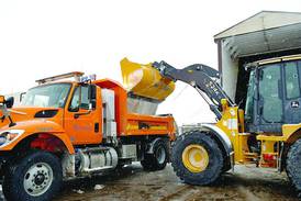 IDOT hiring seasonal ‘Snowbirds’ for winter road maintenance