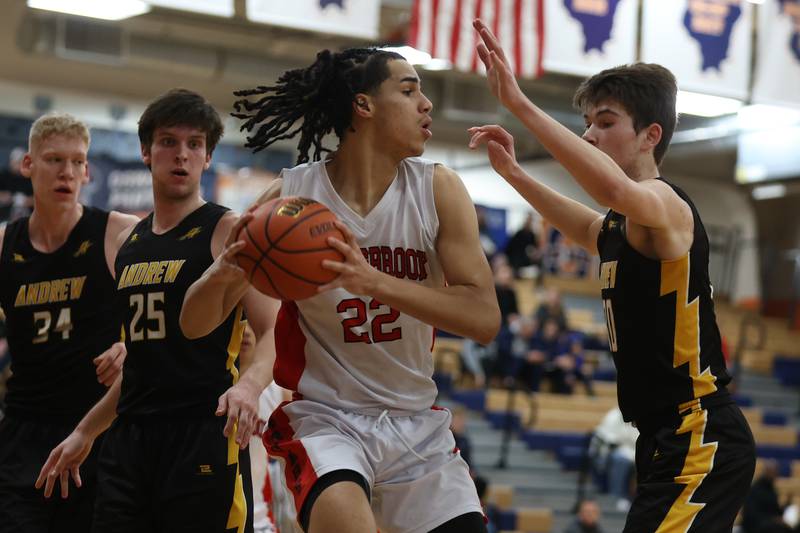 Bolingbrook’s Donaven Younger looks to pass against Andrew in the Class 4A Oswego Sectional semifinal. Wednesday, Mar. 2, 2022, in Oswego.