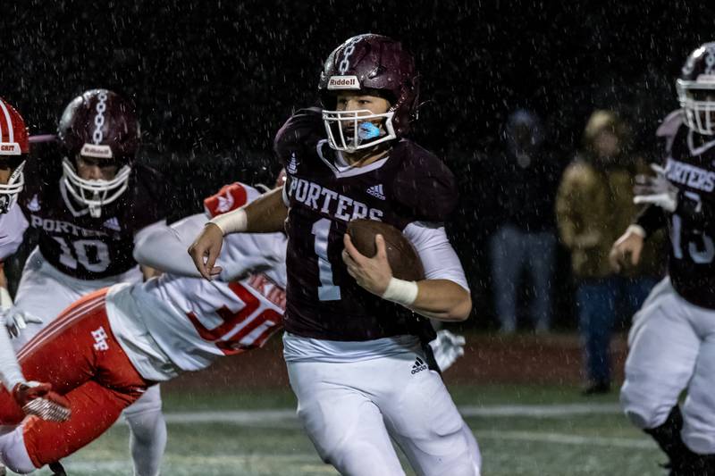 Lockport's Brendan Mecher makes a nice move during an 8A varsity football playoff game against Homewood-Flossmoor at Lockport Township High School East Campus on Nov. 8, 2025.