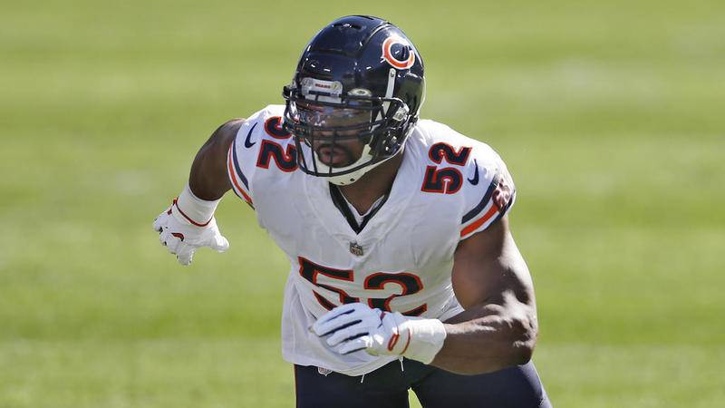 Chicago Bears outside linebacker Khalil Mack plays against the Tennessee Titans during the 2020 season.