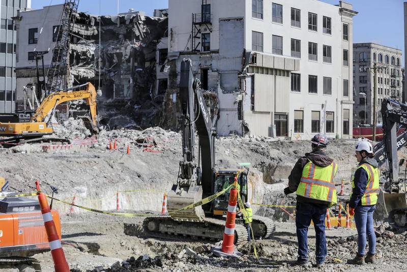Minority contractors for several years have pushed for local ordinances to increase their participation in public works projects.
