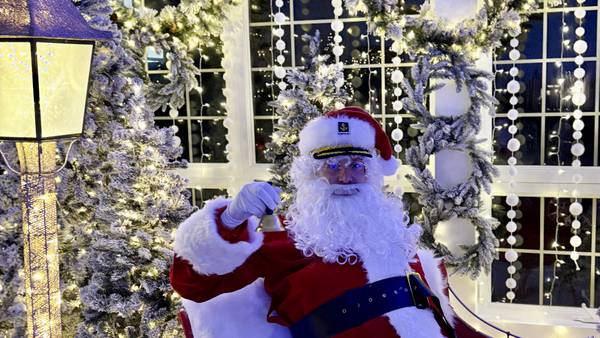 Captain Santa’s Pop-Up Bar brings holiday cheer to Port Barrington