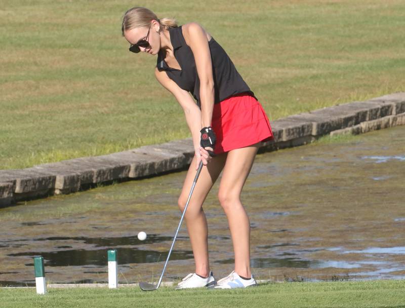 Ottawa's Lila Windy puts on Monday, Sept. 8, 2025 at Deer Park Golf Club in Oglesby.