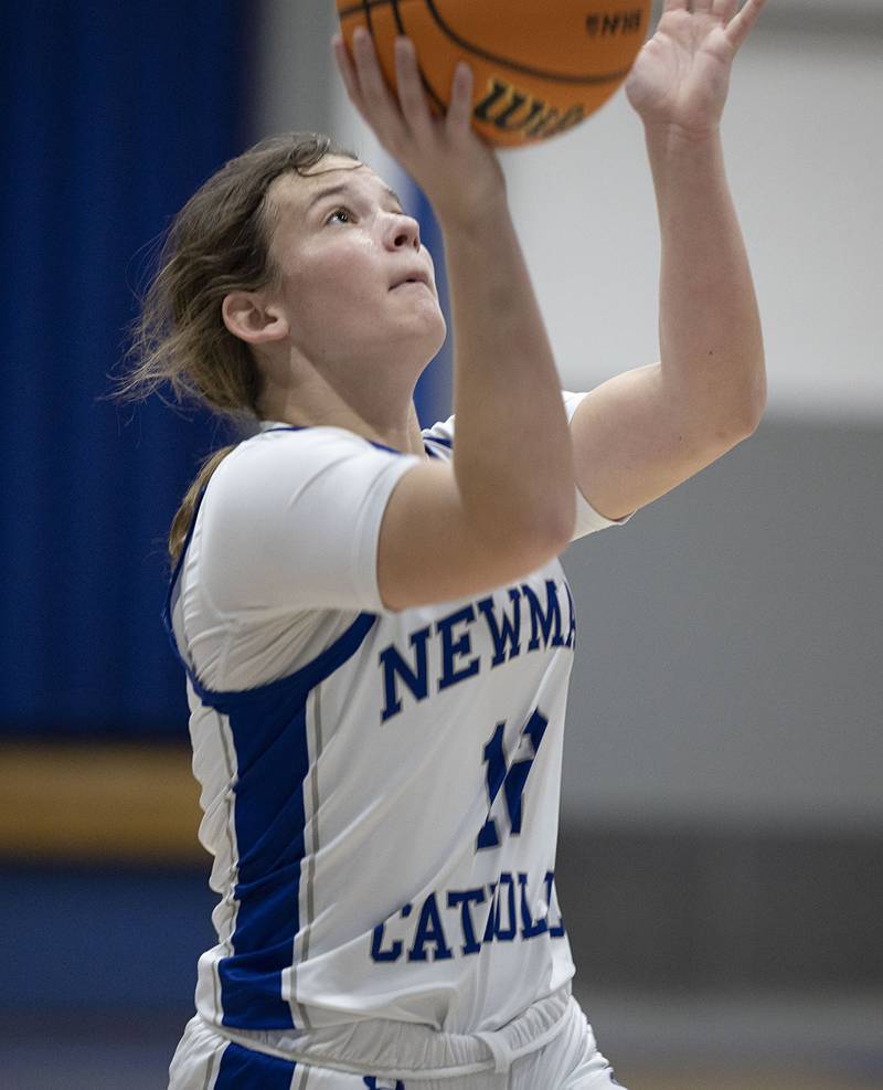 Newman’s Lucy Oetting puts up a shot against Mendota Thursday, Dec. 4, 2025.