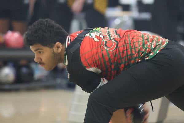Host Cavaliers, Streator Bowlin’ Bulldogs roll out of L-P Regional