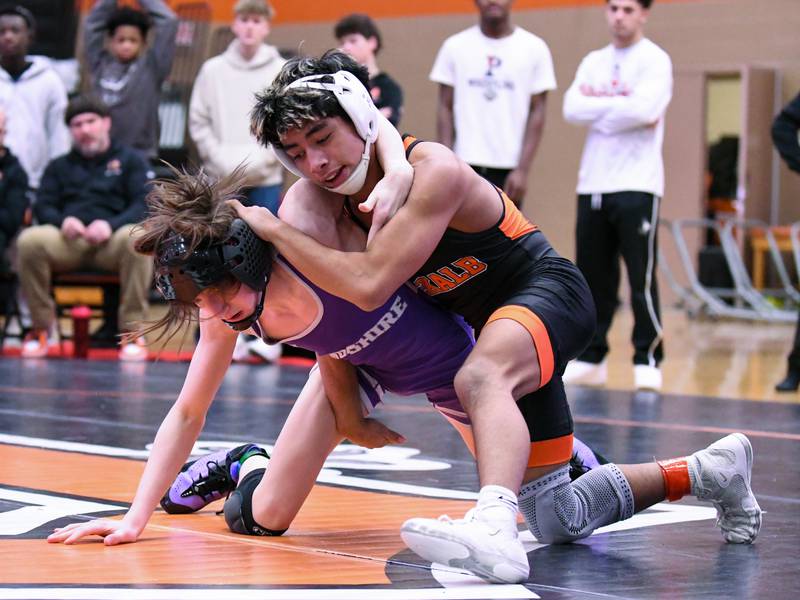 Weekend rewind: Julian Hartwig back at home, and in sectional at 106 pounds