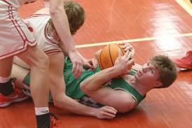 La Salle-Peru bounces back with 55-37 blowout win over Ottawa