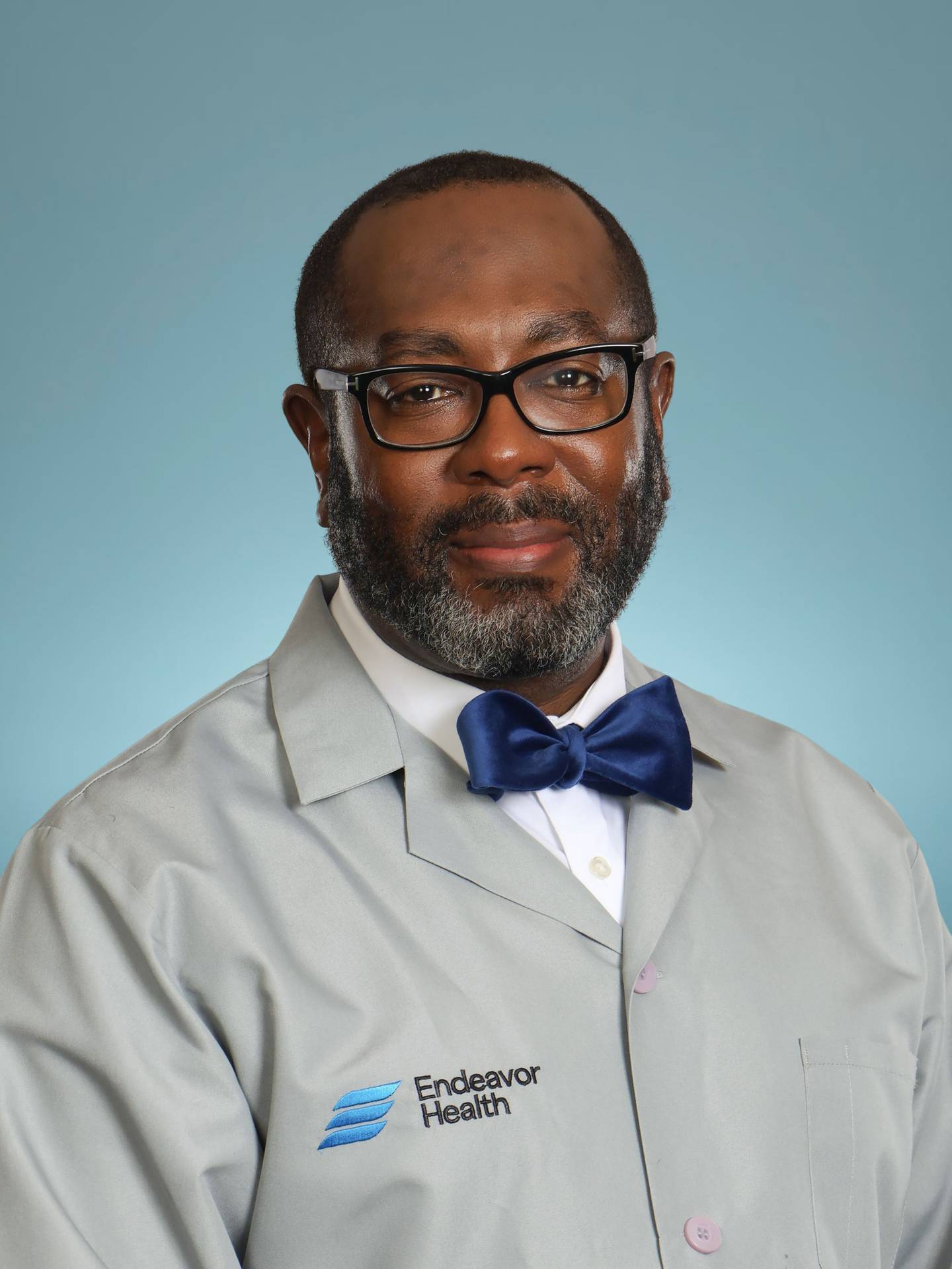 Dr. Mark D. Gomez is a board-certified internal medicine physician and concierge medicine specialist with Endeavor Health Medical Group in Naperville.