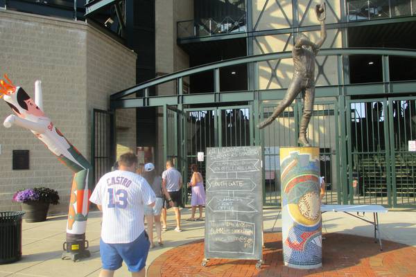 Joliet native and former MLB star Jesse Barfield may get renewed recognition in hometown 