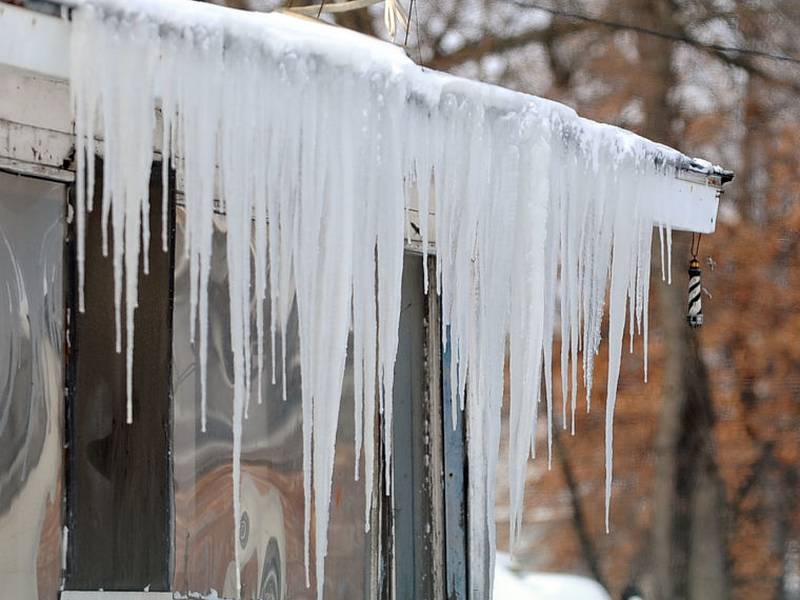 Downers Grove District 58 schools closed Friday. Students to have e-learning day