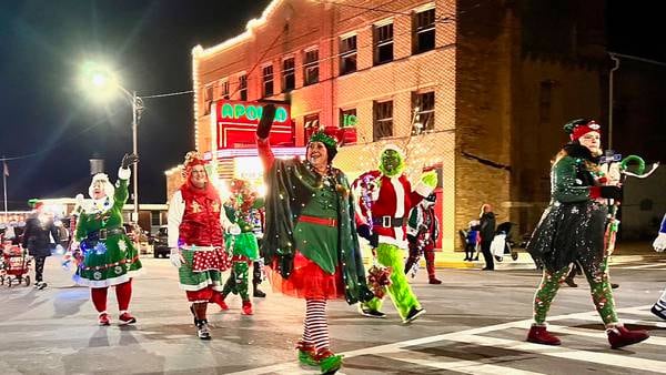 5 Things to Do: Christmas Walk Weekend in Princeton, ‘Mistletoe, Mulled Wine and Bright Sides’ in Ottawa