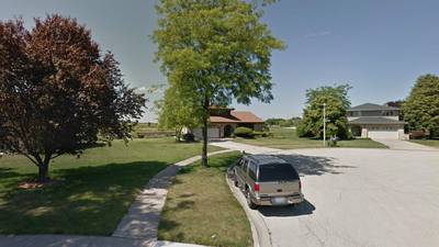 Homer Glen: Single-family home sells for $430,000