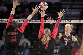 Marist beats Benet in 4A state final for second year in a row