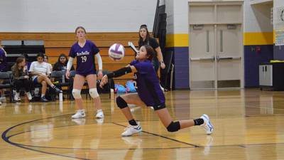 Photos: Rochelle eighth-grade girls volleyball