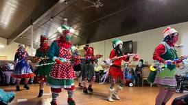 Mistletoe Misfits bring joy in inaugural season to Illinois Valley 