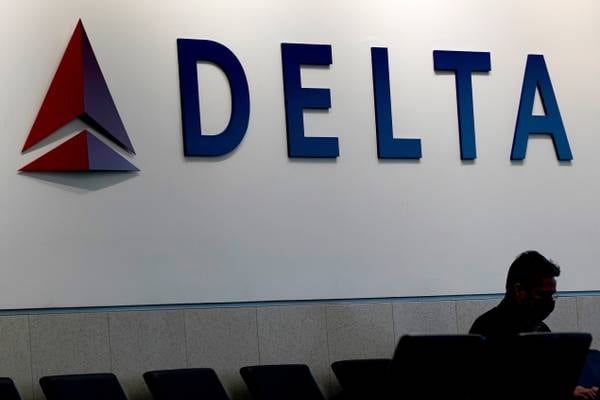 Delta jets have a ‘low-speed collision’ on LaGuardia taxiway, injuring 1
