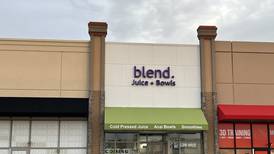 New smoothie cafe to bring raw juices and acai bowls to ‘fitness row’ in Algonquin Commons 