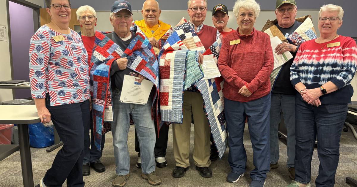 Five Veterans Receive Quilts Of Valor At Ottawa Ceremony Shaw Local