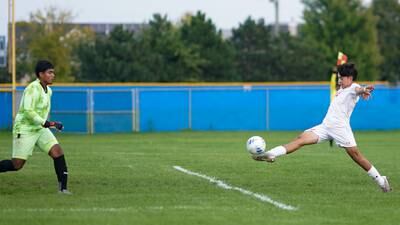 Boys soccer: Oswego East gets shutout win in crosstown battle