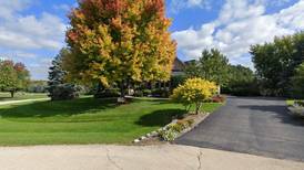 Sale closed in St. Charles: $925,000 for a four-bedroom house