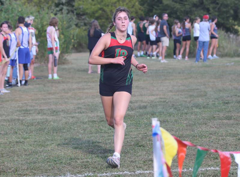 L-P's Kiely Domyancich, runs during the Ottawa Nautical Mile Relay on Tuesday, Sept. 2, 2025 at Catlin Park in Ottawa.