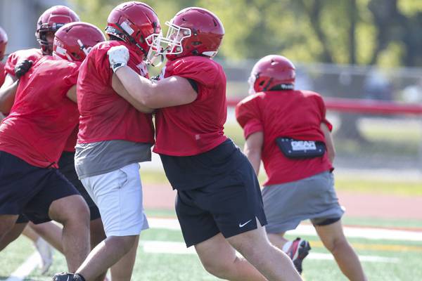Photos: Yorkville football takes to the practice field