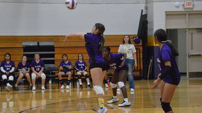 Photos: Rochelle middle school volleyball