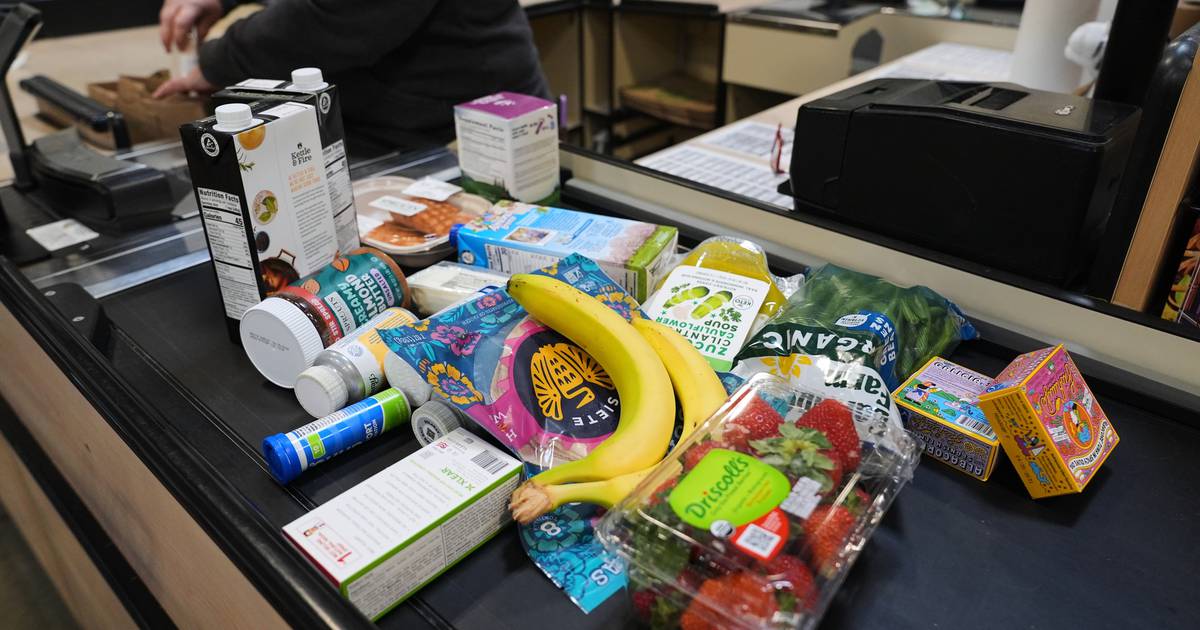 Illinois SNAP recipients to get full benefits by next week