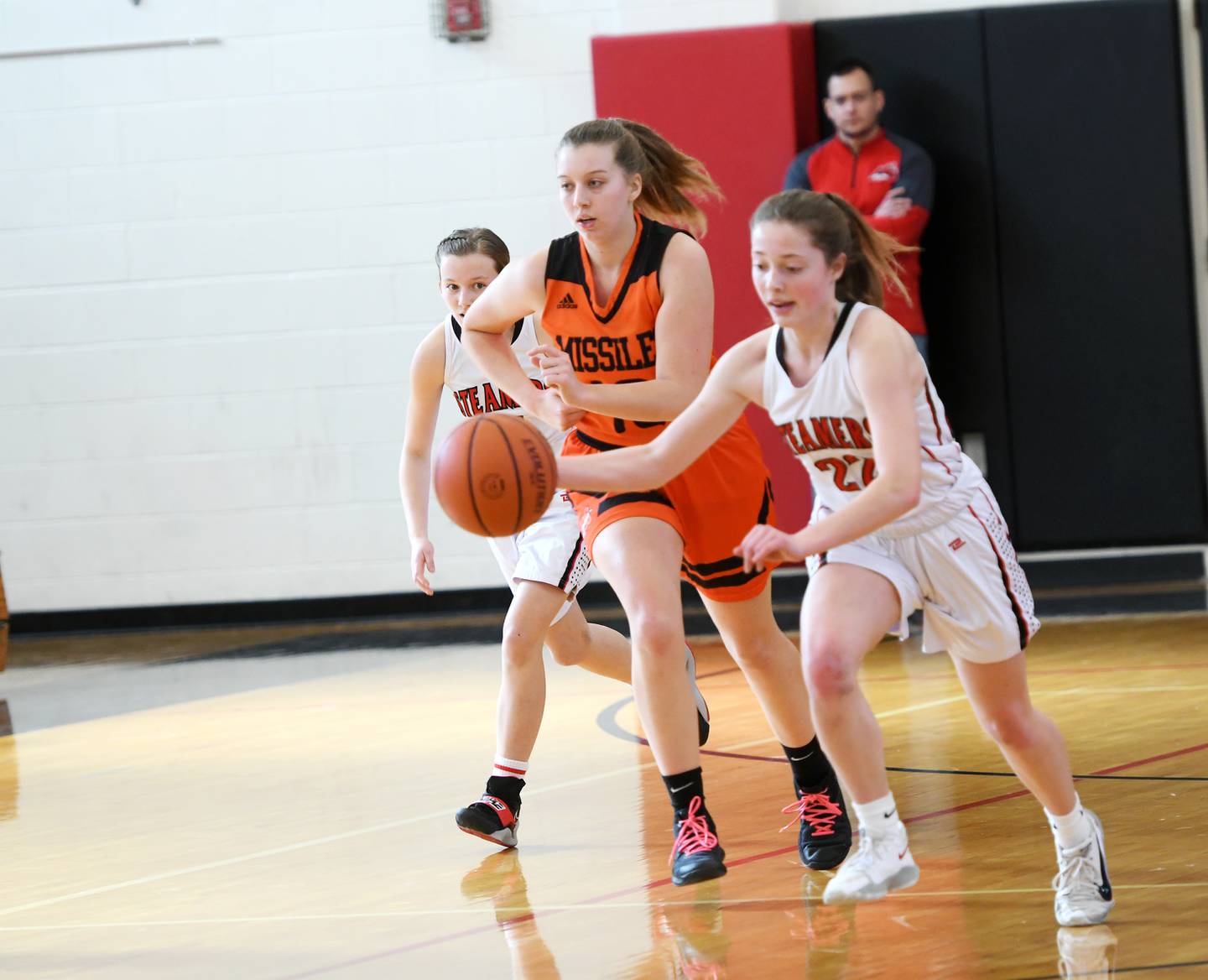 Fulton's Resse Germann starts a fast break during Saturday 1A regional action in Fulton.