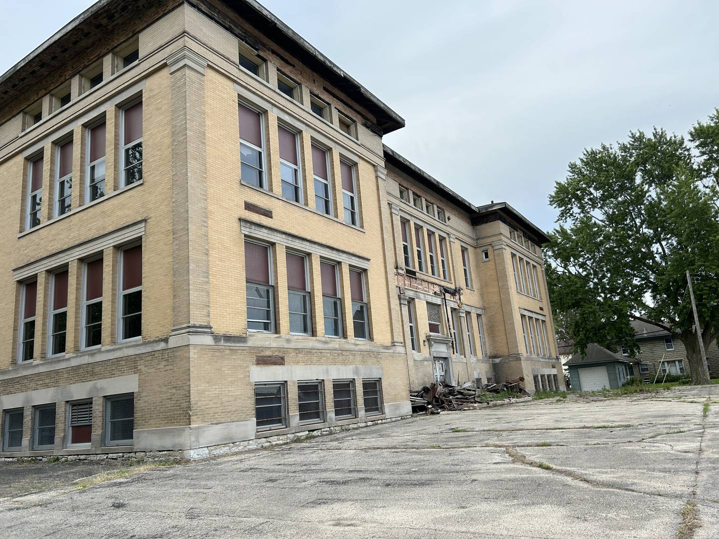 Congress School in Polo has remained empty for several years. This photo was taken on Monday, July 1, 2024.