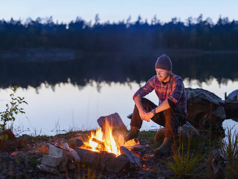 Crystal Lake Travel - How to stay safe when traveling solo