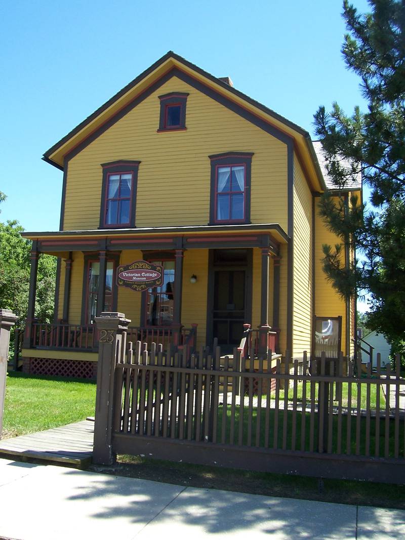 The Lombard Historical Society invites volunteers to attend its Victorian Cottage Volunteer Training at 1:30 p.m. Saturday, March 22, 2025, at the Carriage House, 23 W. Maple Street in Lombard.