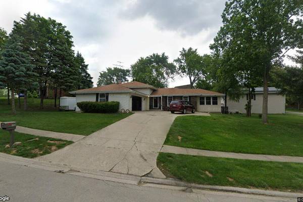 Single-family home sells in Morris for $350,000