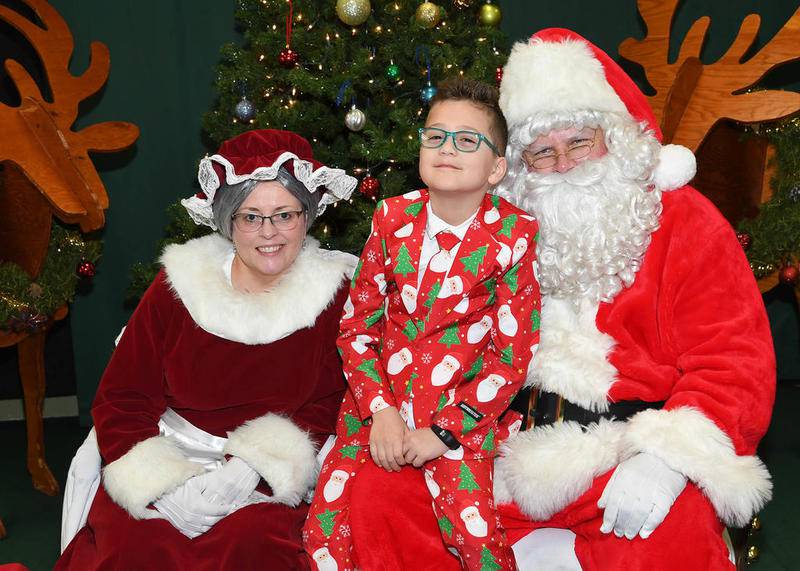 Breakfast with Santa planned at Brookfield Zoo Shaw Local