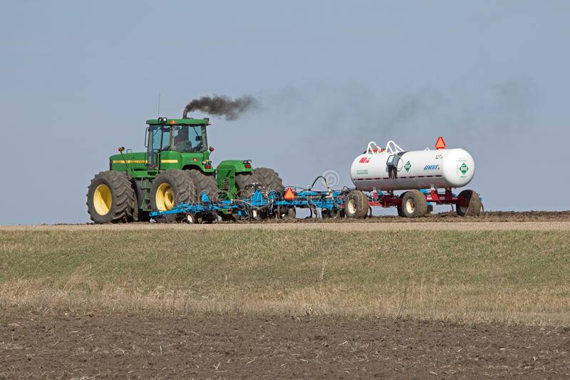 University of Illinois Extension serving Bureau, La Salle, Marshall and Putnam counties is offering an Anhydrous Ammonia Certified Grower Training and certification from 9 to 10 a.m. Monday, March 11, at room CTC 124/125 of Illinois Valley Community College.