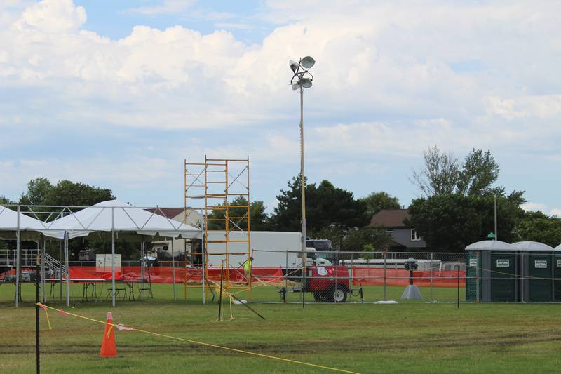 Crews pack up after Ribfest in Lake in the Hills shut down a day early after heavy rains left the grounds waterlogged and unsafe.
