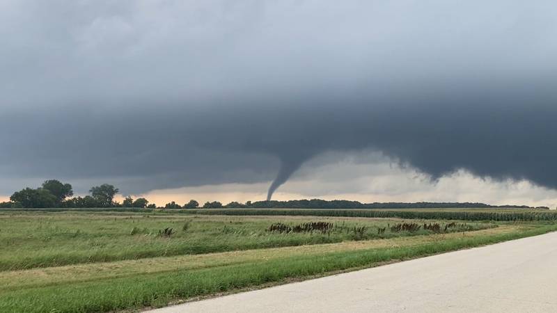 Extreme weather and thunderstorm activity the Midwest