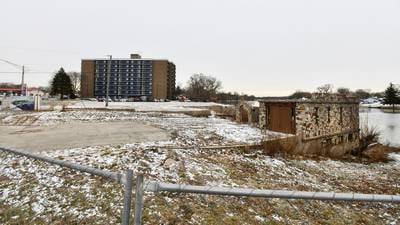 Riverwalk hits another snag