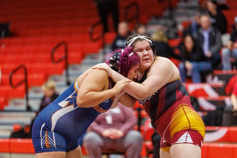 Romeoville's Henessis Villagrana and Lockport's Rebekah Ramirez compete in the championship 235 lb class at the East Aurora Wrestling Regional on Saturday, Feb.7,2026 in Aurora.