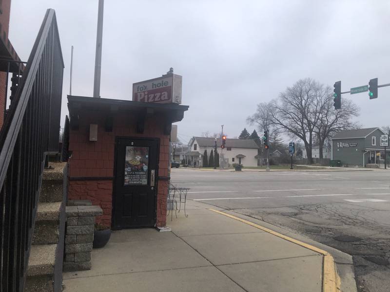 The Fox Hole Tap & Pizzeria in McHenry on Jan. 2, 2024. Attempts to reach the owner regarding the restaurant's status have not been successful.